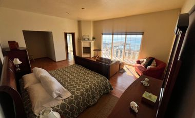 Beach Front Residence, 5Bdrm 7Bath Residencia Frente de Playa fully furnished