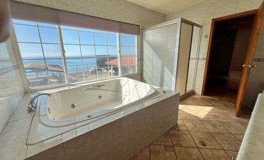 Beach Front Residence, 5Bdrm 7Bath Residencia Frente de Playa fully furnished