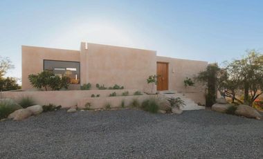 Casa con terraza y alberca privada, en venta, Todos Santos, Baja California Sur