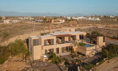 Casa con terraza y alberca privada, en venta, Todos Santos, Baja California Sur