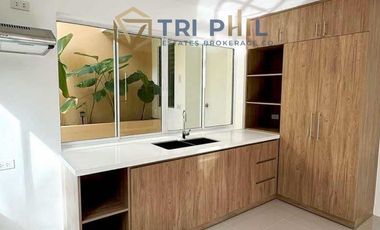 FOUR 4 BEDROOM HOUSE FOR SALE IN LAHUG CEBU CITY,CEBU, PHILIPPINES