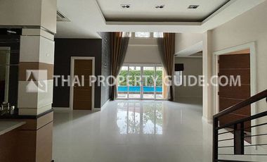 Ready to move in (House with Private Pool)