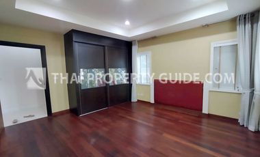 Ready to move in (House with Private Pool)