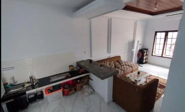 RUMAH DIAPIT 2 PINTU TOL CISALAK DAN GTO CIBUBUR