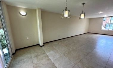 Casa en VENTA Modelo Verona con ampliación y remodelación en Fraccionamiento Residencial Bosque de las Fuentes, en Calimaya, Estado de México.