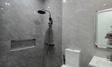 Rumah baru di komplek elit cempaka putih jakarta pusat