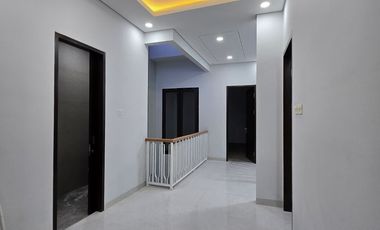 Rumah baru di komplek elit cempaka putih jakarta pusat