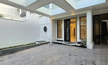 Rumah mewah design classic di cempaka putih jakarta pusat
