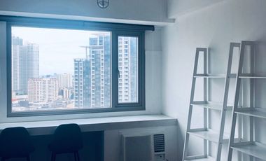 Newly restored,Ready For Occupancy Small Office