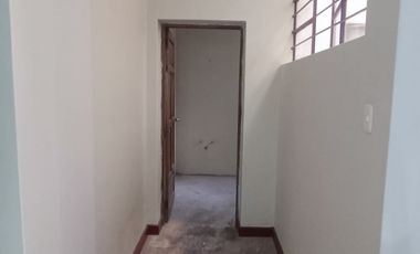 Vendo Edificio de 03 Pisos + Aires – Ideal Para Negocio, Taller o Alquiler