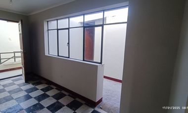 Vendo Edificio de 03 Pisos + Aires – Ideal Para Negocio, Taller o Alquiler