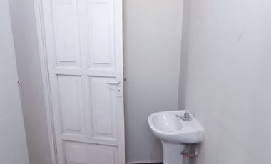 Vendo Edificio de 03 Pisos + Aires – Ideal Para Negocio, Taller o Alquiler