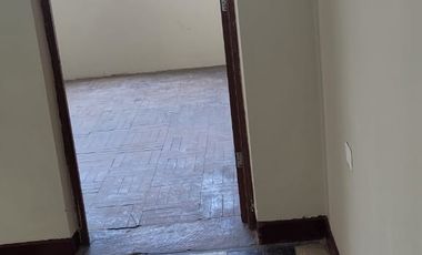 Vendo Edificio de 03 Pisos + Aires – Ideal Para Negocio, Taller o Alquiler