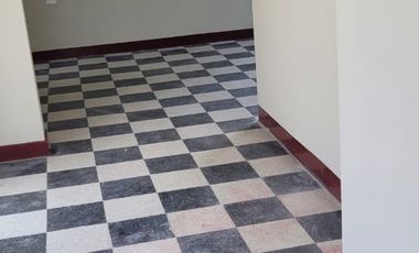 Vendo Edificio de 03 Pisos + Aires – Ideal Para Negocio, Taller o Alquiler