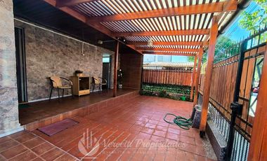 Se VENDE Acogedora Casa Esquina en La Florida