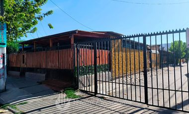 Se VENDE Acogedora Casa Esquina en La Florida