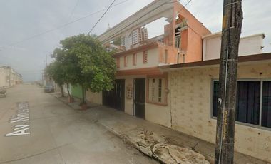 Venta de Casa Barata en Col. Playa Sol. Veracruz