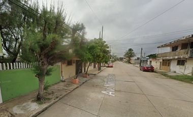 Venta de Casa Barata en Col. Playa Sol. Veracruz