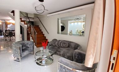 👨‍👩‍👧‍👦 VENDO MODERNA Y ELEGANTE CASA DE 3 PISOS + AZOTEA EN SAN LUIS