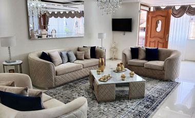 👨‍👩‍👧‍👦 VENDO MODERNA Y ELEGANTE CASA DE 3 PISOS + AZOTEA EN SAN LUIS
