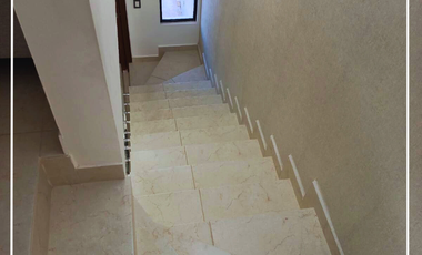 CASA NUEVA EN CIRCUITO PROVENZA
