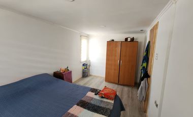 Se vende casa con cabaña en Rene Schneider casi llegando a Rubén Darío, Valdivia