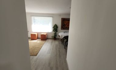 Se vende casa con cabaña en Rene Schneider casi llegando a Rubén Darío, Valdivia
