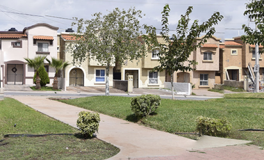 VENTA DE CASA EN ARBOL DE LA LLUVIA, QUINTAS MONTECARLO, CHIHUAHUA.