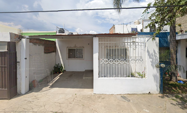 CASA DE REMATE EN  ZAPOPAN JAL
