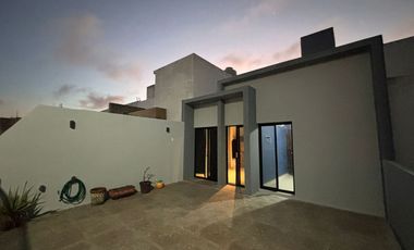 CASA EN RENTA EN RESIDENCIAL ALIKA EN ZONA NORTE DEL PUERTO DE VERACRUZ