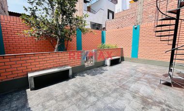 Se Vende Casa, Excelente Ubicación En Ate
