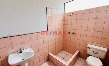 Se Vende Casa, Excelente Ubicación En Ate