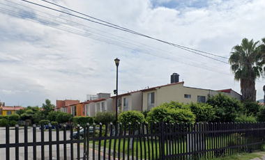 EXCELENTE OPORTUNIDAD, GRAN CASA EN PRIVADA FRAY LUIS DE LEON, TEZOYUCA MORELOS