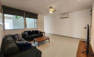 CASA DE UNA PLANTA AMUEBLADA EN LA PRIVADA SAN JOSE TULIPANES, CHOLUL