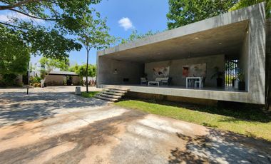 CASA DE UNA PLANTA AMUEBLADA EN LA PRIVADA SAN JOSE TULIPANES, CHOLUL