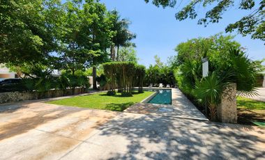CASA DE UNA PLANTA AMUEBLADA EN LA PRIVADA SAN JOSE TULIPANES, CHOLUL