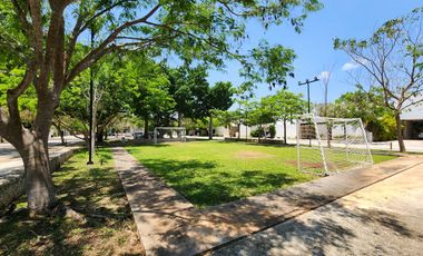 CASA DE UNA PLANTA AMUEBLADA EN LA PRIVADA SAN JOSE TULIPANES, CHOLUL