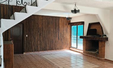 CASA EN VENTA CON POSESION! CALLE PARAISO, FRACC ATLIXTAC, PUEBLO TRES MARIAS, HUITZILAC, MORELOS