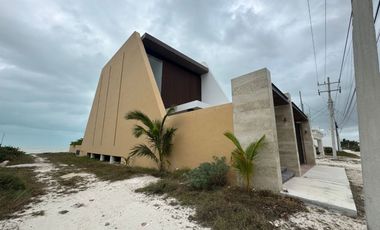 Casa frente al mar con alberca privada en venta, San Benito, Yucatán
