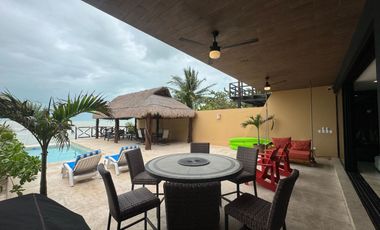 Casa frente al mar con alberca privada en venta, San Benito, Yucatán