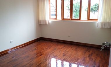 CASA EN VENTA EN MAGDALENA CERCA DE LA AV. JAVIER PRADO