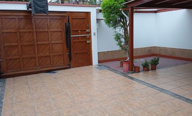 CASA EN VENTA EN MAGDALENA CERCA DE LA AV. JAVIER PRADO
