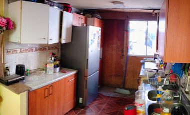 ¡Casa sólida en El Bosque! Pasaje San Clemente