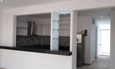 Vendo casa de playa con piscina, amoblada en 2da. fila, condominio Neptuno, Cerro Azul, Cañete, km 129.90