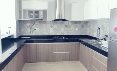 Vendo casa de playa con piscina, amoblada en 2da. fila, condominio Neptuno, Cerro Azul, Cañete, km 129.90