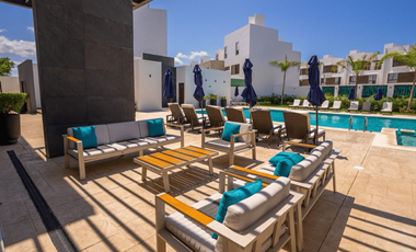 CASA CON JARDIN EN RESIDENCIAL PRIVADO CON CASA CLUB
