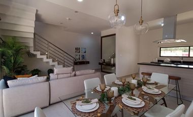 CASA CON JARDIN EN RESIDENCIAL PRIVADO CON CASA CLUB