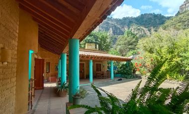 CASA EN VENTA EN PUEBLO MISTICO  AMATLAN DE QUETZALCOATL, TEPOZTLAN MORELOS $10,000,000.00