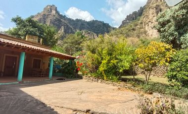 CASA EN VENTA EN PUEBLO MISTICO  AMATLAN DE QUETZALCOATL, TEPOZTLAN MORELOS $10,000,000.00