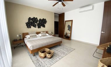 CASA 3 HABITACIONES CON JARDIN EN PLAYA DEL CARMEN